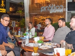 Stand-up Business com Luana Costa e Andr Adolfo