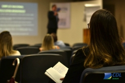 Fique por dentro - Palestra com Dr. Gilberto Aquin